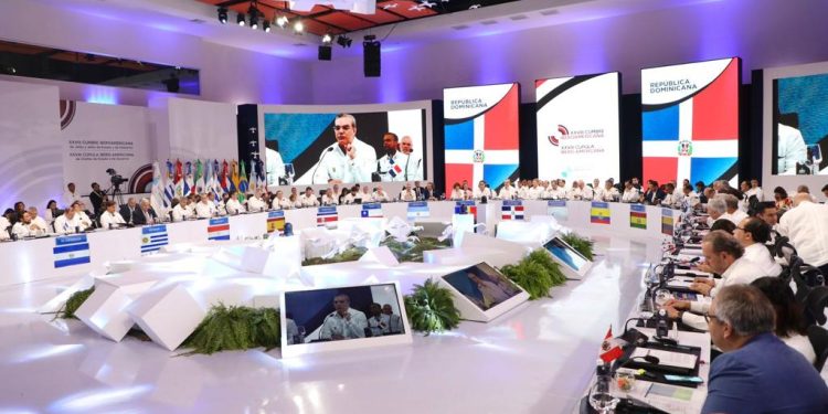 Iberoamérica logra pactos en ambiente, finanzas, alimentos y derecho digital