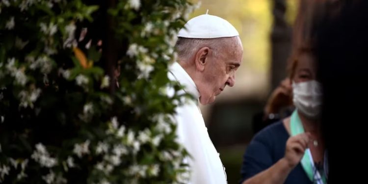 Los abusos sexuales y el llamado de Francisco a una “batalla total” contra la pedofilia en la Iglesia