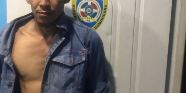 Traficante de drogas resulta herido tras enfrentamiento con autoridades en desmantelado punto de Santiago Rodríguez