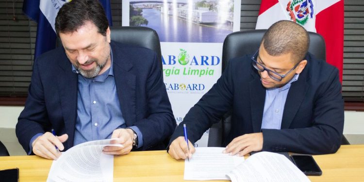 SEABOARD y la Red Ambiental de Universidades firman acuerdo de cooperación para la sostenibilidad del río Ozama