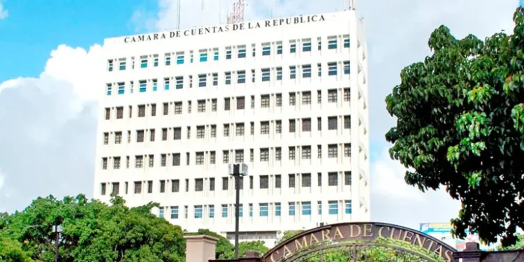 Más 400 funcionarios y exfuncionarios no han declarado patrimonio
