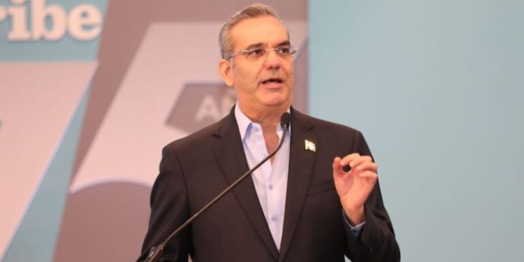 Abinader ratifica compromiso con la defensa de la libertad de prensa