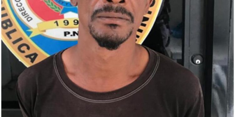 Apresan dos personas acusadas de robo en Dajabón