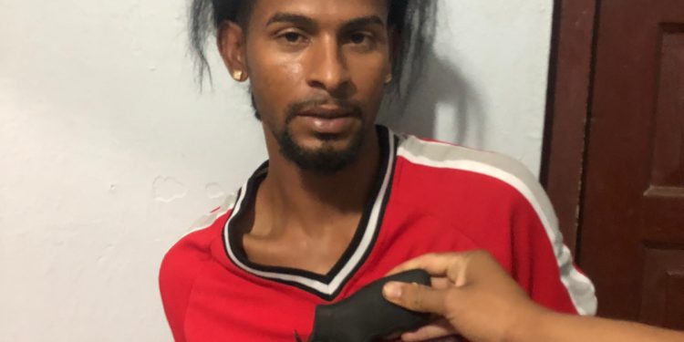 Apresan hombre llevaba puesto pasamontañas; ocupan revolver ilegal, cocaína, celular y dinero en Santiago Rodríguez