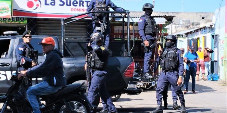 Se cumple huelga en San Francisco de Macorís bajo una fuerte militarización
