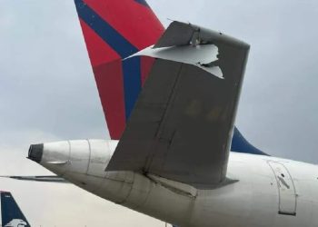 Dos aviones se impactan al rodar en pistas de aeródromo de Ciudad de México