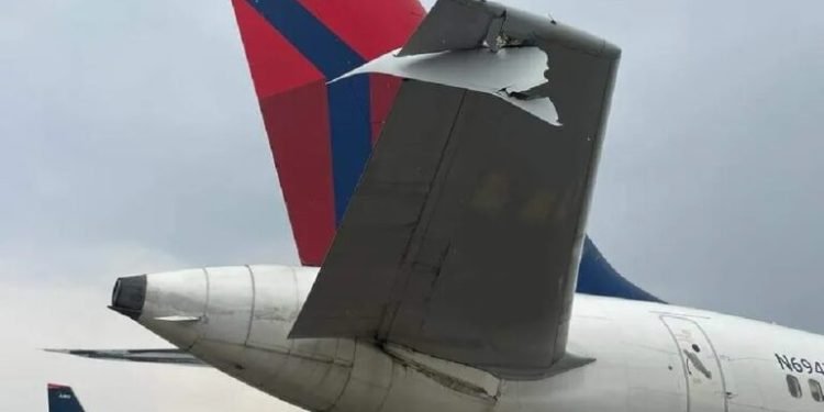 Dos aviones se impactan al rodar en pistas de aeródromo de Ciudad de México