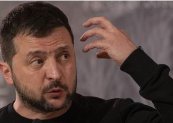 Zelenski se niega a entregar Bajmut pese a avances de los mercenarios rusos