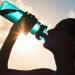 Onamet recomienda tomar agua y ducharse antes de dormir para mitigar el calor