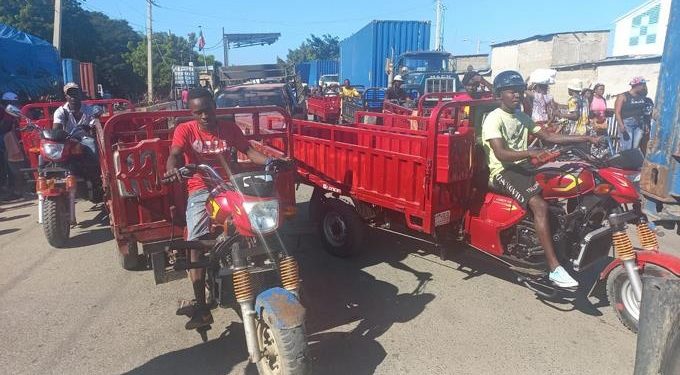 Haití regularizara paso de motores y vehículos hacia república Dominicana