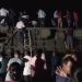 Suben a 120 los muertos y 800 los heridos en un choque entre trenes en el este de India