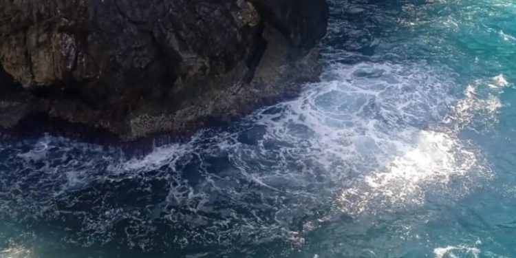 Recuperan cadáver tras naufragar embarcación iba con ilegales a Puerto Rico