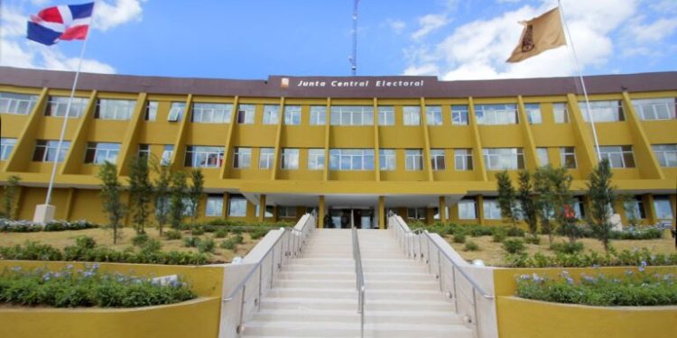 JCE emite proclama que declara abierto el período de precampaña a partir del próximo domingo