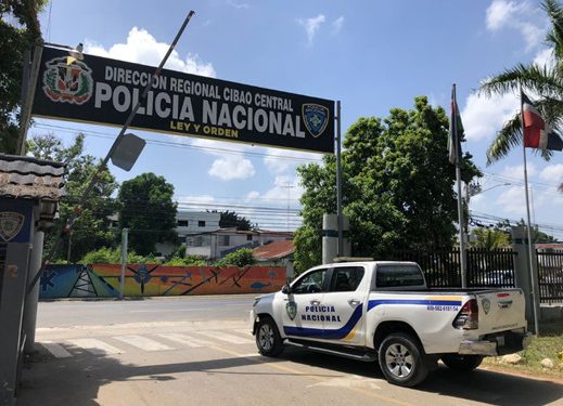 Policías recuperan motores y vehículo robados en Santiago