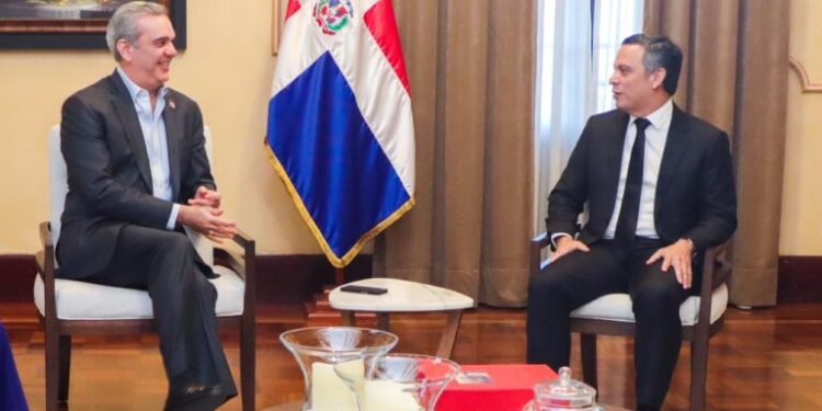 Abinader recibe presidentes de las Cortes Supremas de Justicia miembros del Consejo Judicial Centroamericano y del Caribe