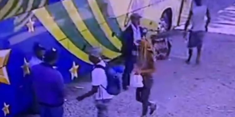 Migración cancela empleado por incurrir en supuesto soborno de delincuentes haitianos en Dajabón