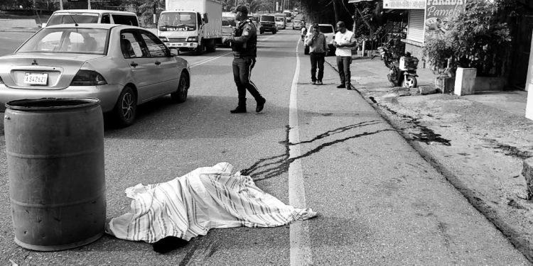 Muere haitiano atropellado por un automóvil en Sosúa, chocan 2 yipetas en vía alterna