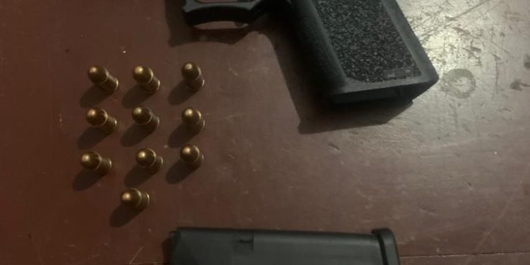 PN apresa hombre con arma de fuego Oleguer Villa Vásquez