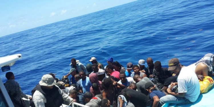 Interceptan a más de 280 migrantes haitianos en aguas de Bahamas