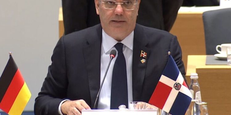 Abinader: República Dominicana no puede cansarse del tema haitiano