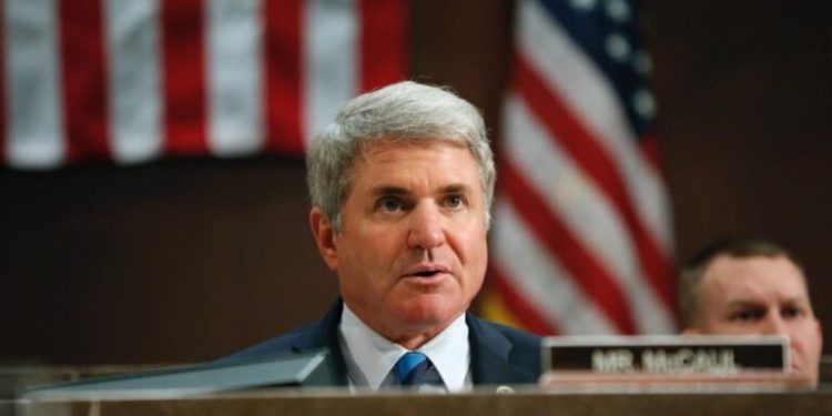 Congresista de EE. UU. pide al Departamento de Estado investigar crisis de prisión preventiva en RD