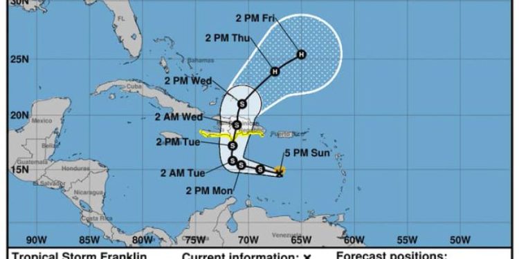 Franklin pone bajo alerta a República Dominicana: Atravesaría el país como tormenta tropical