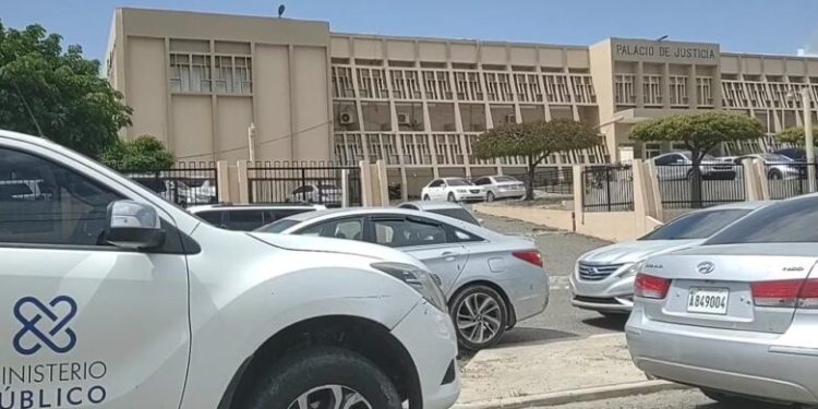 Ministerio público deja empresario en libertad, detenido para investigación relacionado con Luisito la Uva en Montecristi