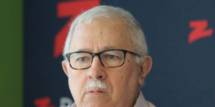 La radio está de luto: Muere Álvaro Arvelo, «la enciclopedia humana»