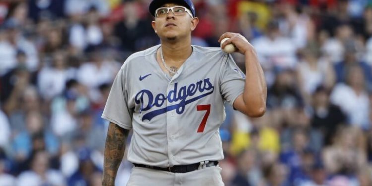 Arrestan a Julio Urías acusado de violencia doméstica en Los Ángeles