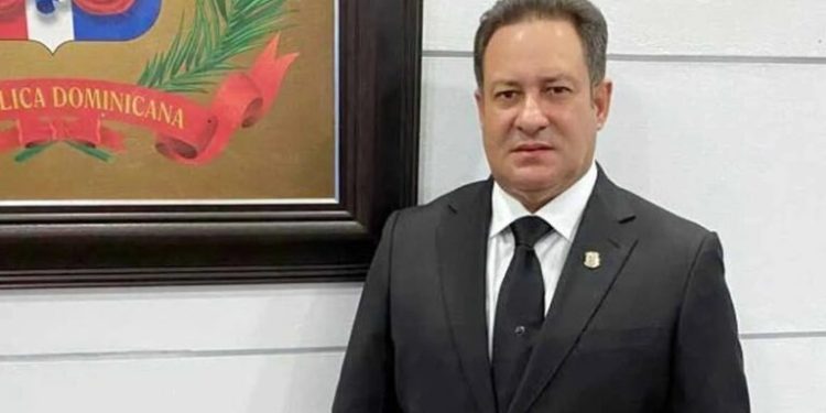 Miguel Gutiérrez renuncia como diputado