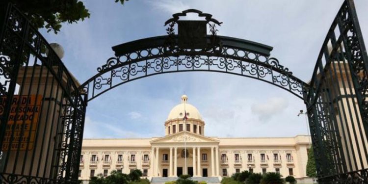 Abinader designa nuevos embajadores en varios paises