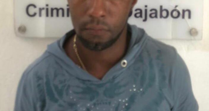 Apresan en Loma de Cabrera hombre con motocicleta robada mediante atraco en Santo Domingo