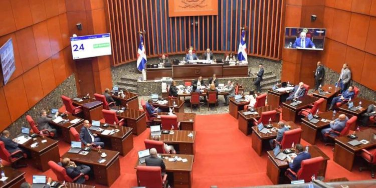 Senado aprueba dos préstamos por US$244 millones para el Metro y programa de residuos sólidos