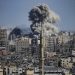 Suben a 2.450 muertos por bombardeos israelíes en Gaza, superando saldo de guerra de 2014