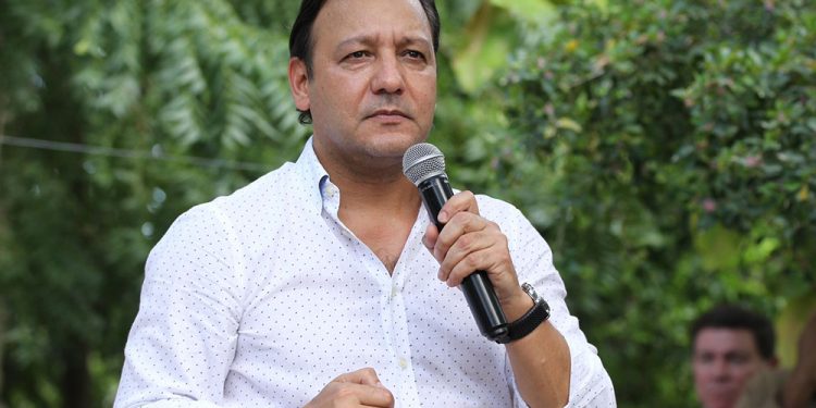 Abel destaca fortaleza y resiliencia de las mujeres que luchan contra el cáncer de mama