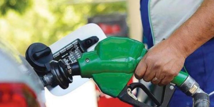 Bajarán los precios de cuatro combustibles