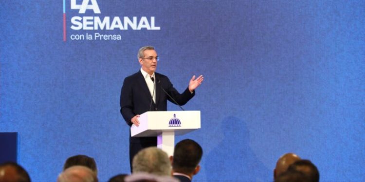 Gobierno aclara puede flexibilizar medidas de tipo comercial con Haití, pero no migratorias