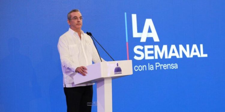 Gobierno presenta programa “A comer: del campo al colmado”