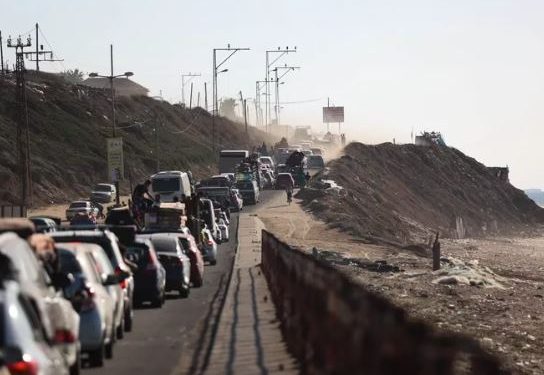 Cientos de miles de personas huyen del sur de Gaza tras la orden de evacuación de Israel