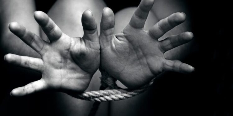 5 años de prisión a hombre violó mujer e intentó ahorcar a su hija de cuatro años en Las Américas
