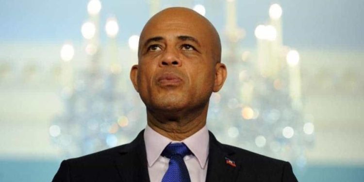 Martelly acude a citación de juez que investiga el asesinato de Jovenel Moïse
