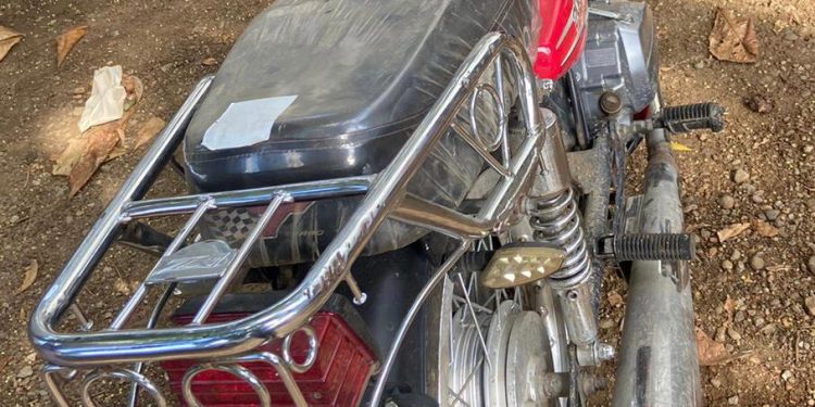 Apresan dos personas con una motocicleta robada en Puerto Plata y otra en Dajabón