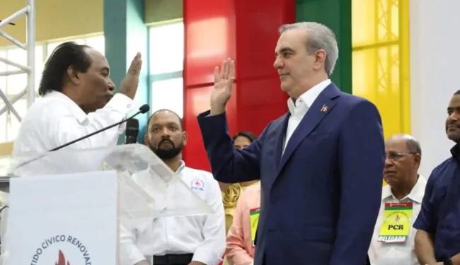Zorrilla Ozuna se disculpa; dice palabras fueron por «efervescencia» del acto
