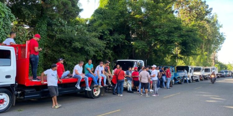 Productores de tayotas de Manabao, Jarabacoa aseguran estar quebrados por cierre de la frontera