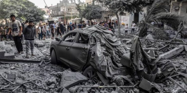Más de 13.300 muertos en Gaza por los bombardeos israelíes, entre ellos 5.600 niños