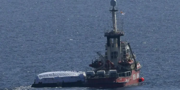 El primer envío por mar de comida a Gaza va según lo planeado, según ONG