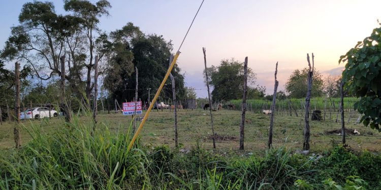 Presentan querella contra presuntos violadores de propiedad en los Miches Dajabón