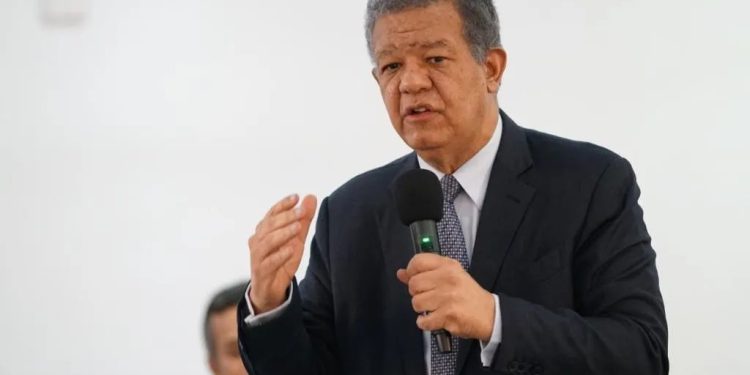 Leonel pide investigación y se solidariza con familias de las víctimas del incendio en cárcel La Victoria