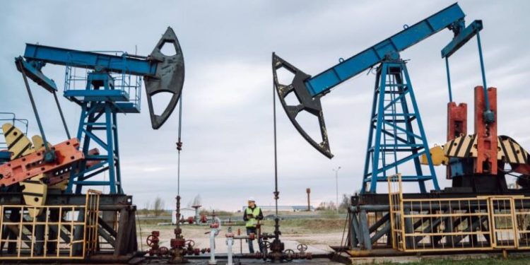 El petróleo de Texas baja un 0,47 %, a 77,56 dólares el barril