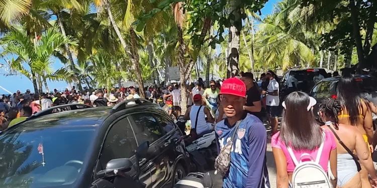 Restringirán fiestas masivas públicas y privadas en playas en Semana Santa